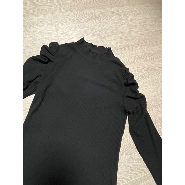 黒色ハイネック長袖セーター1回使用のみの美品♪ レディースのトップス(ニット/セーター)の商品写真