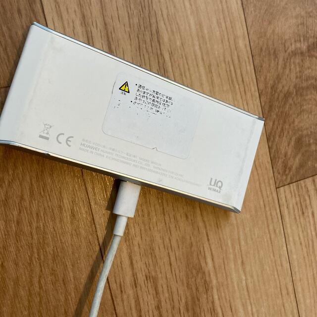 au(エーユー)のUQ WiMAX W05  スマホ/家電/カメラのスマートフォン/携帯電話(その他)の商品写真