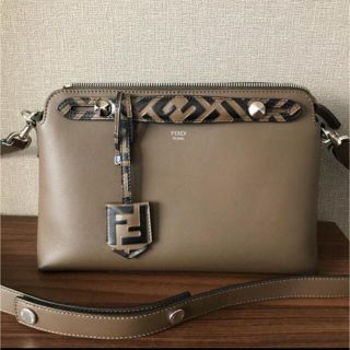 フェンディ(FENDI)のフェンディ  バイザウェイ  ショルダーポシェット(ショルダーバッグ)