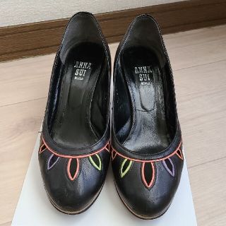 アナスイ(ANNA SUI)のANNA SUI　黒のパンプス(ハイヒール/パンプス)