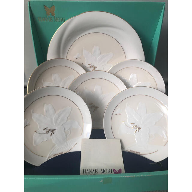 HANAE MORI(ハナエモリ)の（新品）HANAE MORI DINNERWARE ハナエモリ パーティーセット インテリア/住まい/日用品のキッチン/食器(食器)の商品写真