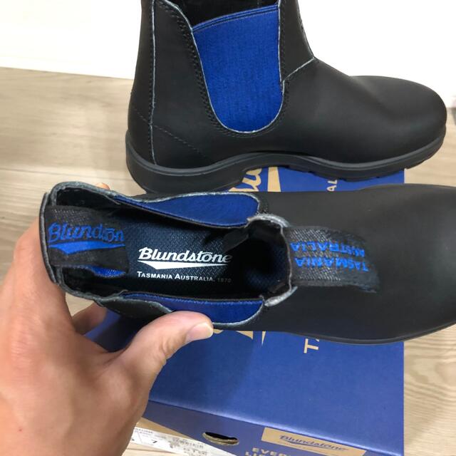 Blundstone(ブランドストーン)のUK7 【新品未使用】ブランドストーン　ブラック&ブルー　サイドゴアブーツ メンズの靴/シューズ(ブーツ)の商品写真