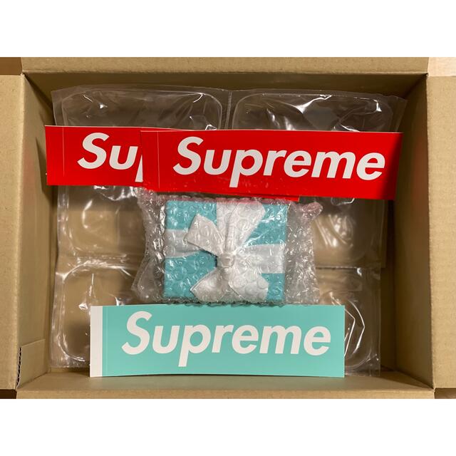 Supreme(シュプリーム)のSupreme Tiffany Heart Tag Stud Earrings メンズのアクセサリー(ピアス(両耳用))の商品写真