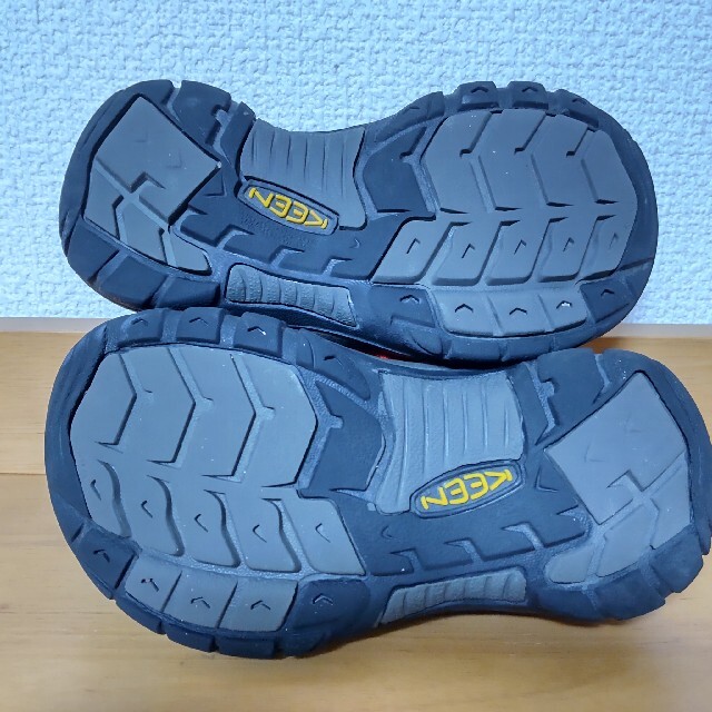 KEEN(キーン)のキーンサンダル18 キッズ/ベビー/マタニティのキッズ靴/シューズ(15cm~)(サンダル)の商品写真