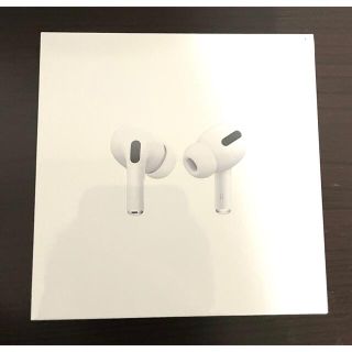 アップル(Apple)のAirPods pro 2021年モデル　新品未開封(ヘッドフォン/イヤフォン)