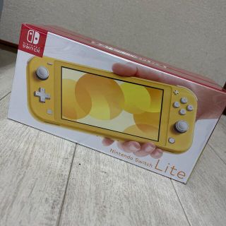 ニンテンドースイッチ(Nintendo Switch)の任天堂Switch light イエロー(携帯用ゲーム機本体)