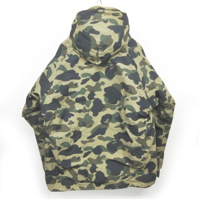 A BATHING APE(アベイシングエイプ)のアベイシングエイプ BAPE ダウンジャケット サルカモ カモフラ 迷彩 S メンズのジャケット/アウター(ダウンジャケット)の商品写真