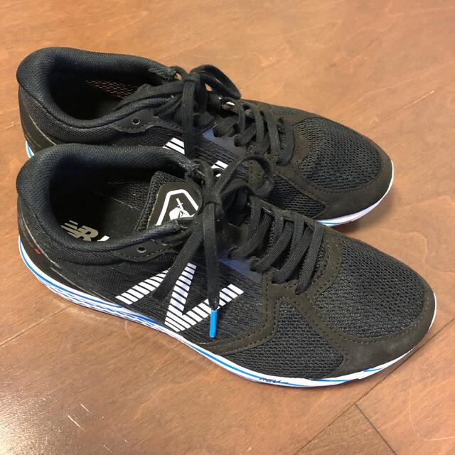 New Balance(ニューバランス)のNew Balance hanzo r 24.0cm スポーツ/アウトドアのランニング(シューズ)の商品写真