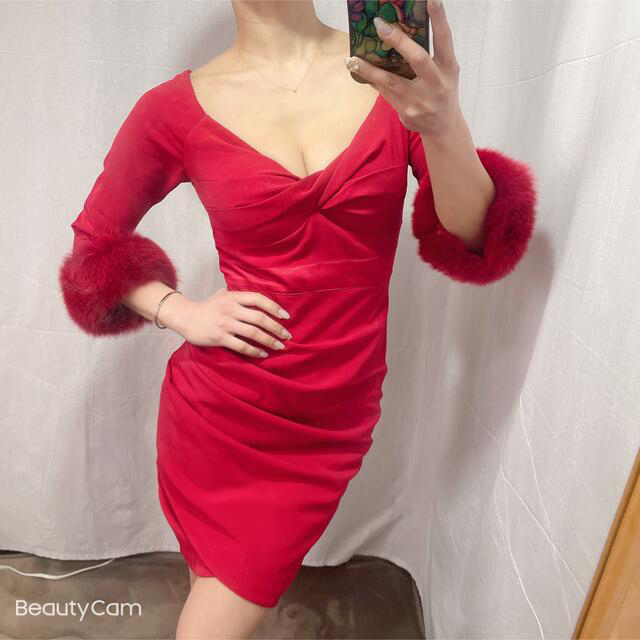 Andy(アンディ)のAndy❤️お袖ボリューム満点フォックスファー✨赤ミニドレス✨S レディースのフォーマル/ドレス(ミニドレス)の商品写真