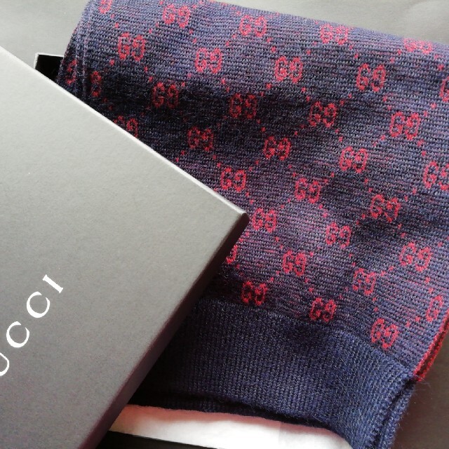 Gucci(グッチ)の極美品　正規直営店購入　グッチ　ウールマフラー メンズのファッション小物(マフラー)の商品写真