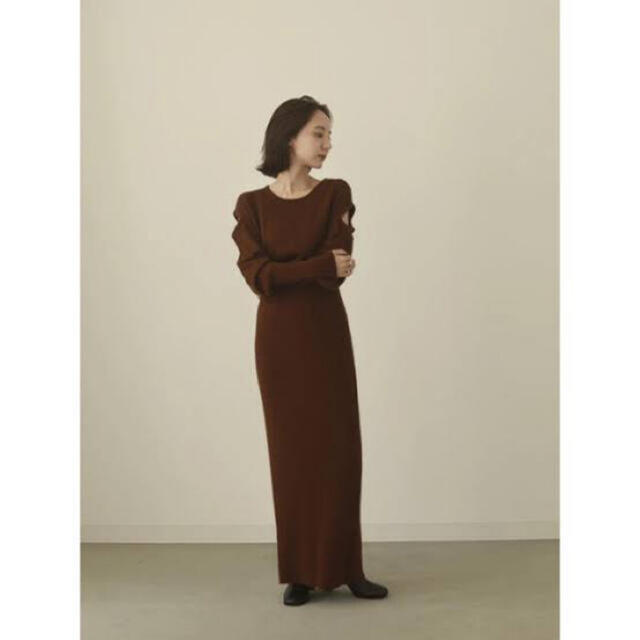 louren shoulder cut knit onepiece