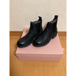 ミュウミュウ(miumiu)の期間限定お値下げ❗️miu miuショートブーツ(ブーツ)