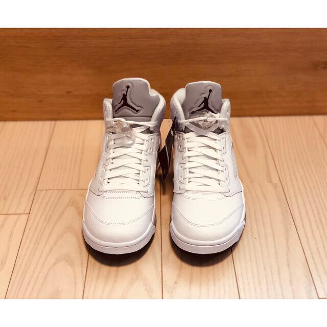 NIKE(ナイキ)のNIKE Jordan 5 Retro Metallic White メンズの靴/シューズ(スニーカー)の商品写真