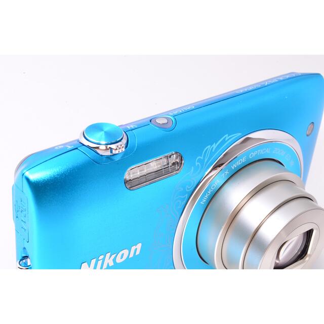 Nikon(ニコン)のニコン　青いカメラ　コンデジ　クールピクス　簡単カメラ　高画質　ハンドカメラ スマホ/家電/カメラのカメラ(コンパクトデジタルカメラ)の商品写真