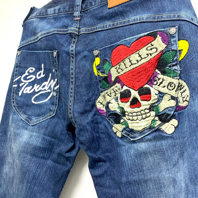 Ed Hardy(エドハーディー)のEd Hardy エドハーディー ペイント・刺繍 デニムパンツ  ビッグロゴ メンズのパンツ(デニム/ジーンズ)の商品写真