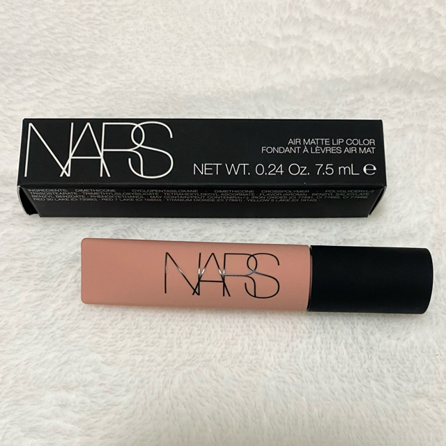 NARS(ナーズ)のNARS エアーマットリップカラー 00031 ピンクヌード 新品 コスメ/美容のベースメイク/化粧品(口紅)の商品写真