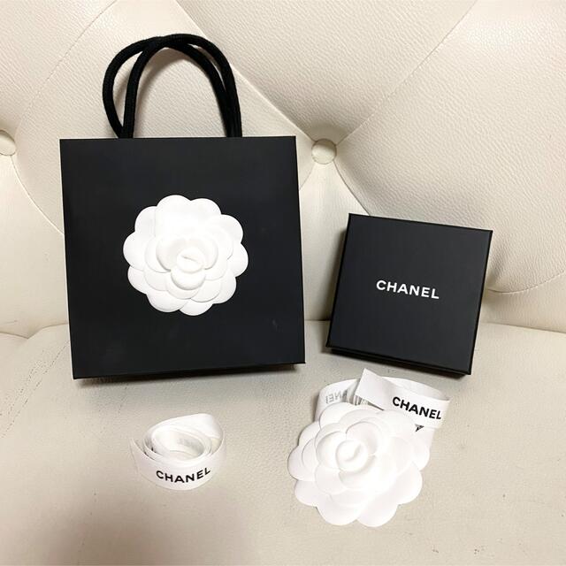 CHANEL(シャネル)のシャネル　ショップ袋　箱　カメリア　リボン レディースのバッグ(ショップ袋)の商品写真