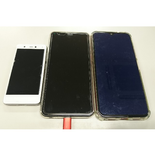 スマホ3台まとめ売り スマホ/家電/カメラのスマートフォン/携帯電話(スマートフォン本体)の商品写真