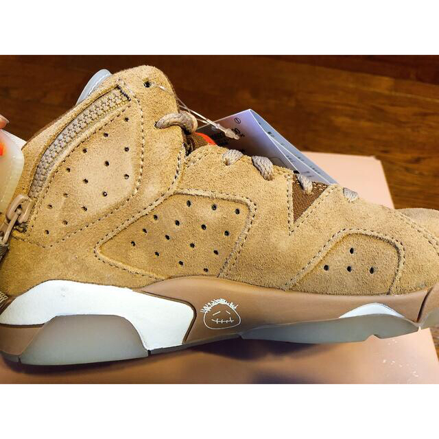 NIKE(ナイキ)のTRAVIS SCOTT × NIKE PS AIR JORDAN 6  キッズ/ベビー/マタニティのキッズ靴/シューズ(15cm~)(スニーカー)の商品写真