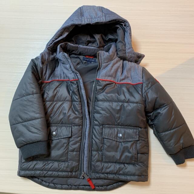 TOMMY HILFIGER(トミーヒルフィガー)のお値下げ　美品　トミーヒルフィガー　ダウンジャケット キッズ/ベビー/マタニティのキッズ服男の子用(90cm~)(ジャケット/上着)の商品写真