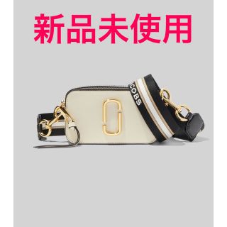 マークバイマークジェイコブス(MARC BY MARC JACOBS)のMARC JACOBS  SNAPSHOT WHITE MULTI 新品未使用(ショルダーバッグ)