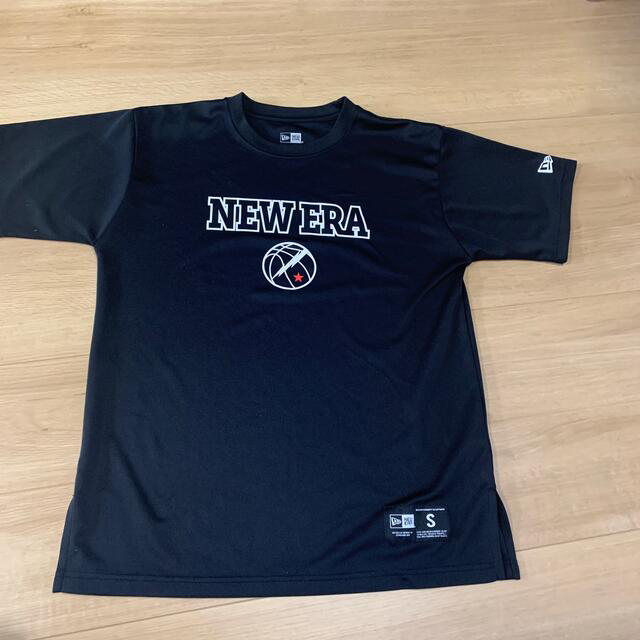 NEW ERA(ニューエラー)のニューエラ　バスケTシャツ　sサイズ スポーツ/アウトドアのスポーツ/アウトドア その他(バスケットボール)の商品写真