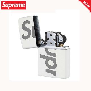 シュプリーム(Supreme)のSupreme Glow-in-the-Dark Zippo(タバコグッズ)