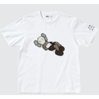 ユニクロ(UNIQLO)のカウズ×ユニクロ限定コラボTシャツ　ホワイトL/XL(Tシャツ/カットソー(半袖/袖なし))