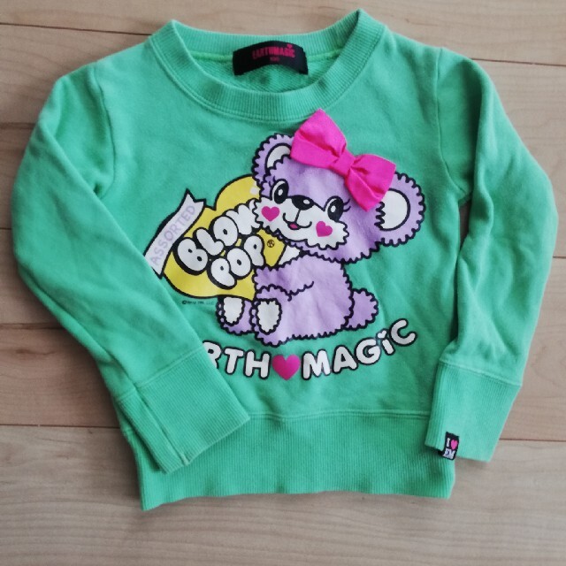 EARTHMAGIC(アースマジック)のアースマジック　100センチです キッズ/ベビー/マタニティのキッズ服女の子用(90cm~)(ジャケット/上着)の商品写真