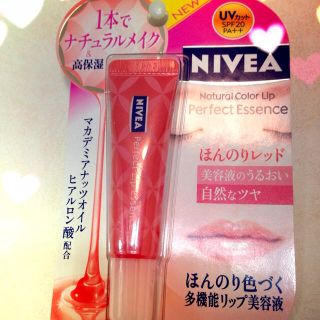 ◆NIVEA◆ほんのりリップ（レッド）(その他)