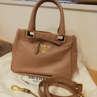 プラダ(PRADA)のプラダ　バッグ(ハンドバッグ)