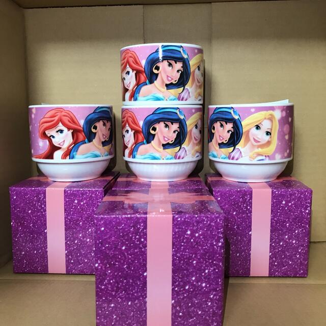 Disney ディズニープリンセス 4個セット マルチカップ ディズニーストア クリスマスの通販 By ママベル S Shop ディズニーならラクマ