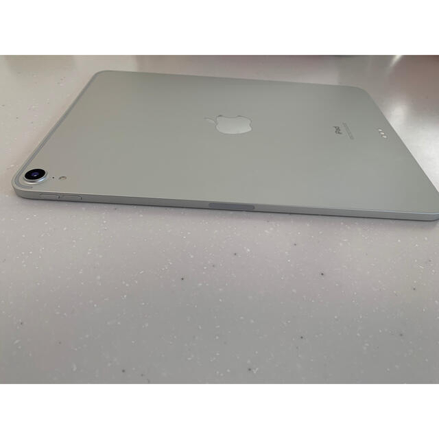 Apple Wi-Fi 2018 シルバーの通販 by ゴレイヌ屋｜アップルならラクマ - iPad Pro 11インチ 期間限定
