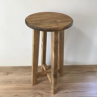 木製の丸椅子(ダークブラウン)(スツール)