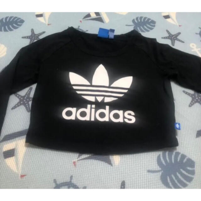 adidas(アディダス)のadidas 長袖Tシャツ　ブラック　美品 レディースのトップス(Tシャツ(長袖/七分))の商品写真