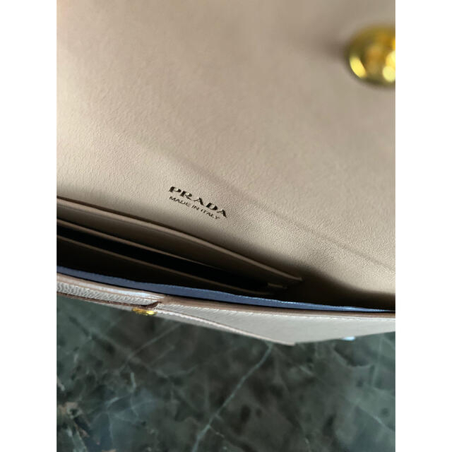 PRADA(プラダ)の専用【新品】プラダ　サフィアーノ　財布　ウォレット　ドキュメントケース レディースのファッション小物(財布)の商品写真