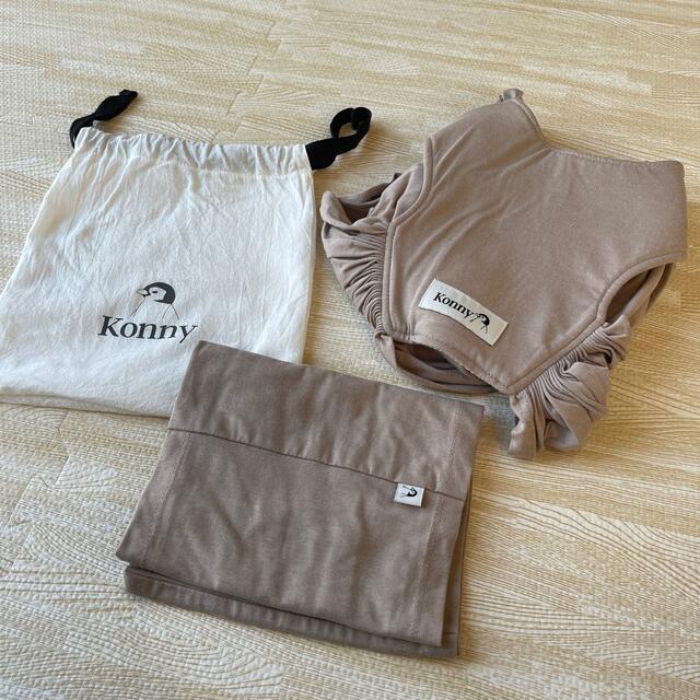 Ergobaby(エルゴベビー)のkonny コニー抱っこ紐 ベージュ S キッズ/ベビー/マタニティの外出/移動用品(抱っこひも/おんぶひも)の商品写真