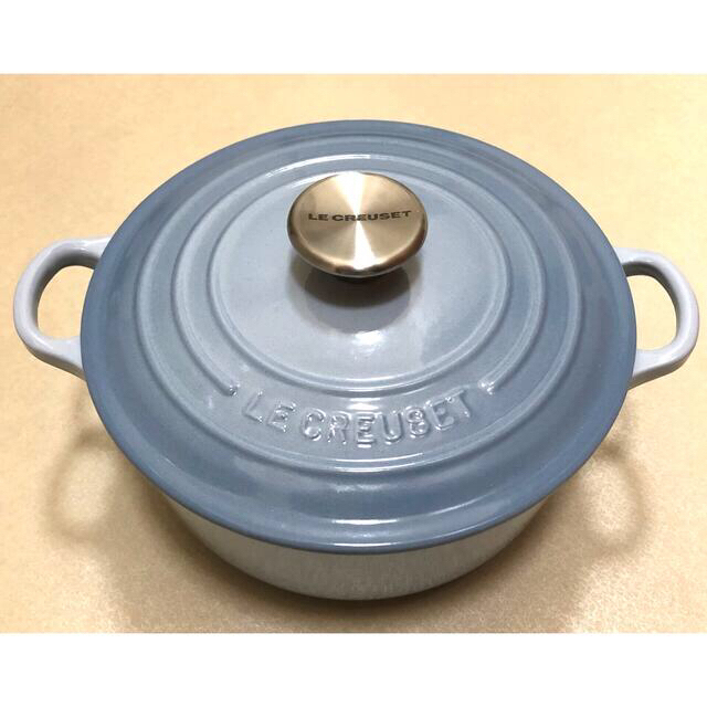 LE CREUSET(ルクルーゼ)のル・クルーゼ ルクルーゼ ココットロンド 20cm コースタルブルー レア  インテリア/住まい/日用品のキッチン/食器(鍋/フライパン)の商品写真