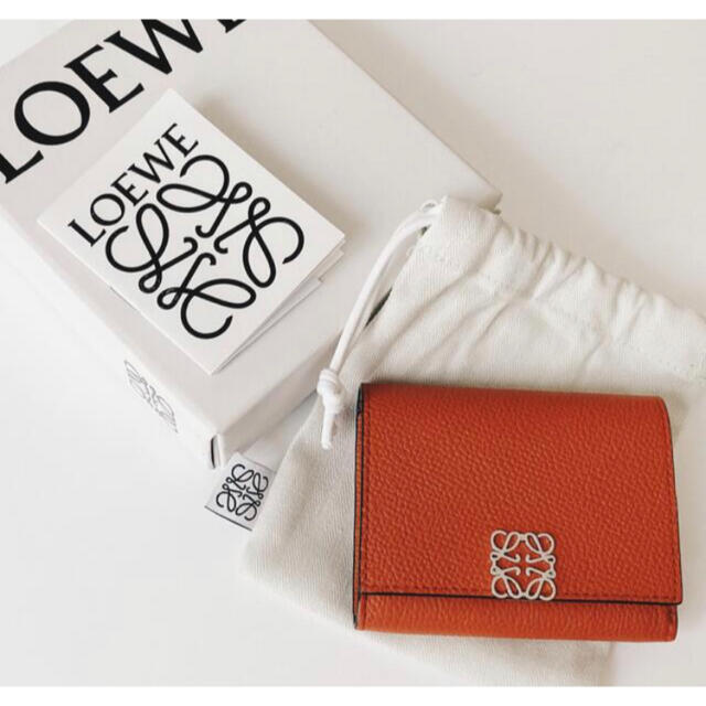 本日金運に良い日　LOEWE ロエベ アナグラム コイン パスケース　財布