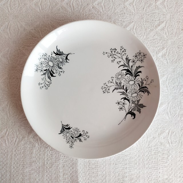*old arabia ❀ black white* 19cm plate