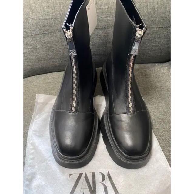 ZARA(ザラ)のZARA ブーツジップディテール レディースの靴/シューズ(ブーツ)の商品写真