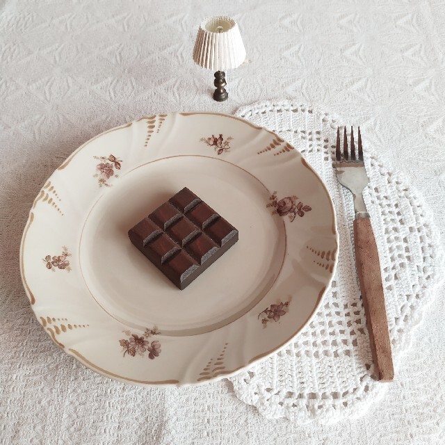 H.P.FRANCE(アッシュペーフランス)の*old arabia ❀ brown flower cake plate インテリア/住まい/日用品のキッチン/食器(食器)の商品写真