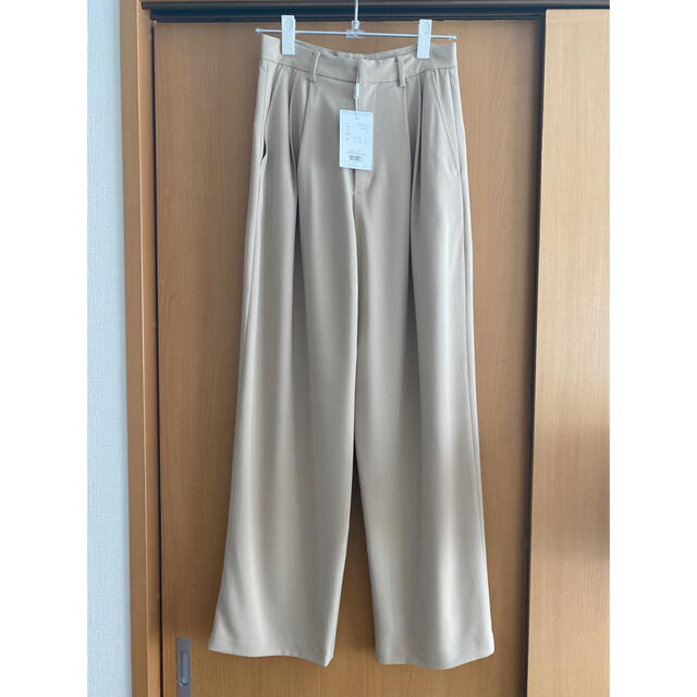 clane 新品未使用　BASIC TUCK PANTS ベージュ　1