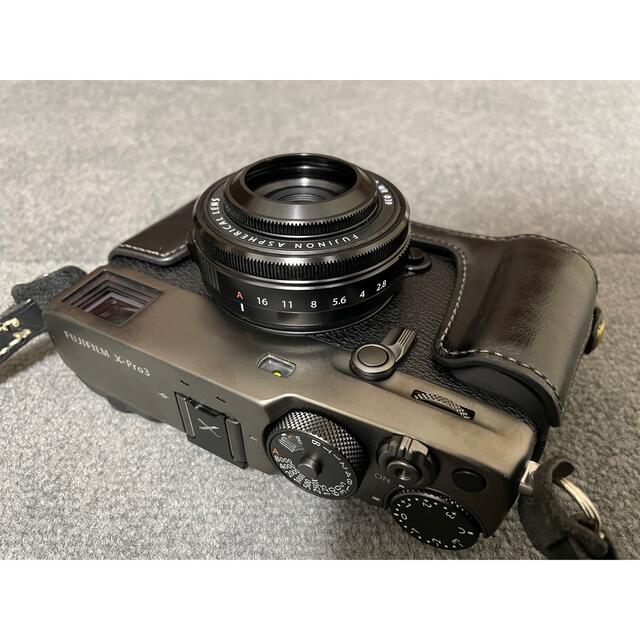 富士フイルム(フジフイルム)のFUJIFILM X-Pro3 DRブラック　美品　メーカー保証残約10ヶ月 スマホ/家電/カメラのカメラ(ミラーレス一眼)の商品写真