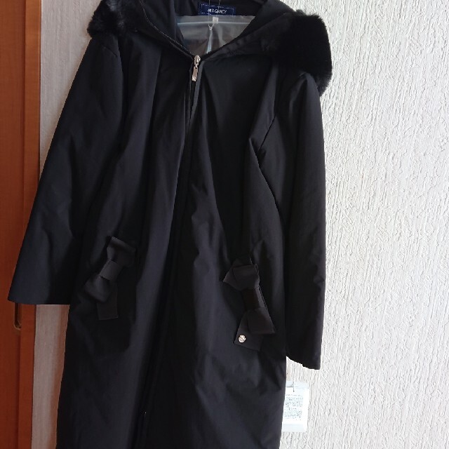 M'S GRACY(エムズグレイシー)のカタログ掲載 中綿コート 色違い黒36 レディースのジャケット/アウター(ロングコート)の商品写真