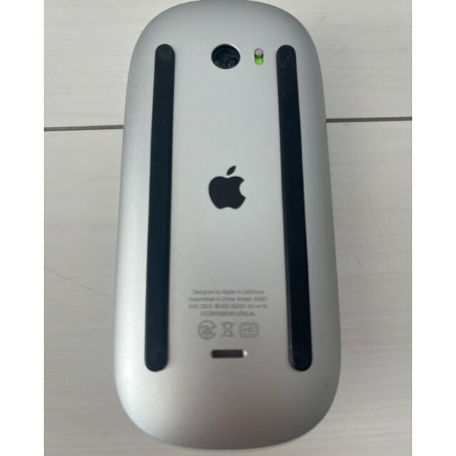 Mac (Apple)(マック)のMagic Mouse2 スマホ/家電/カメラのPC/タブレット(PC周辺機器)の商品写真