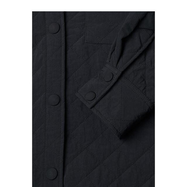 H&M(エイチアンドエム)のキルティングシャツジャケット レディースのジャケット/アウター(その他)の商品写真