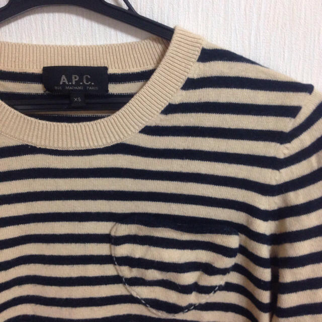 A.P.C(アーペーセー)のA.P.C. アーペーセー ハートポケット ボーダーニット  レディースのトップス(ニット/セーター)の商品写真