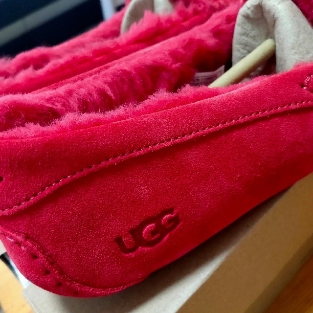 UGG(アグ)の【新品・未使用】正規品 UGG モカシン ANSLEY 25センチ レディースの靴/シューズ(スリッポン/モカシン)の商品写真