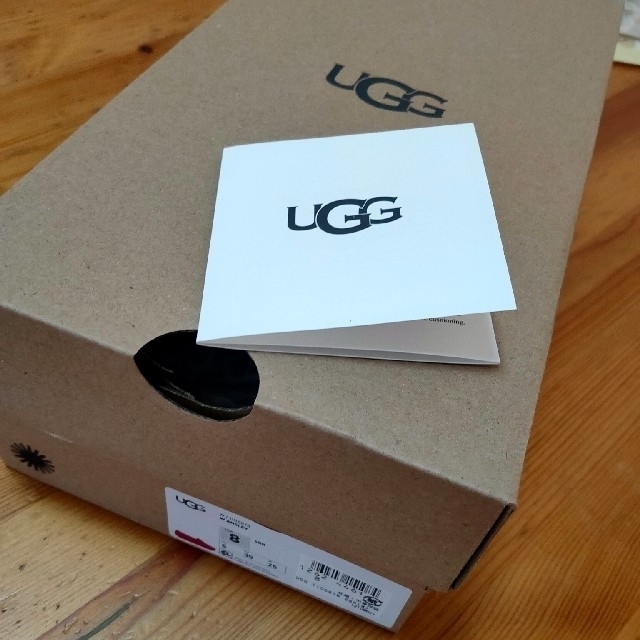 UGG(アグ)の【新品・未使用】正規品 UGG モカシン ANSLEY 25センチ レディースの靴/シューズ(スリッポン/モカシン)の商品写真